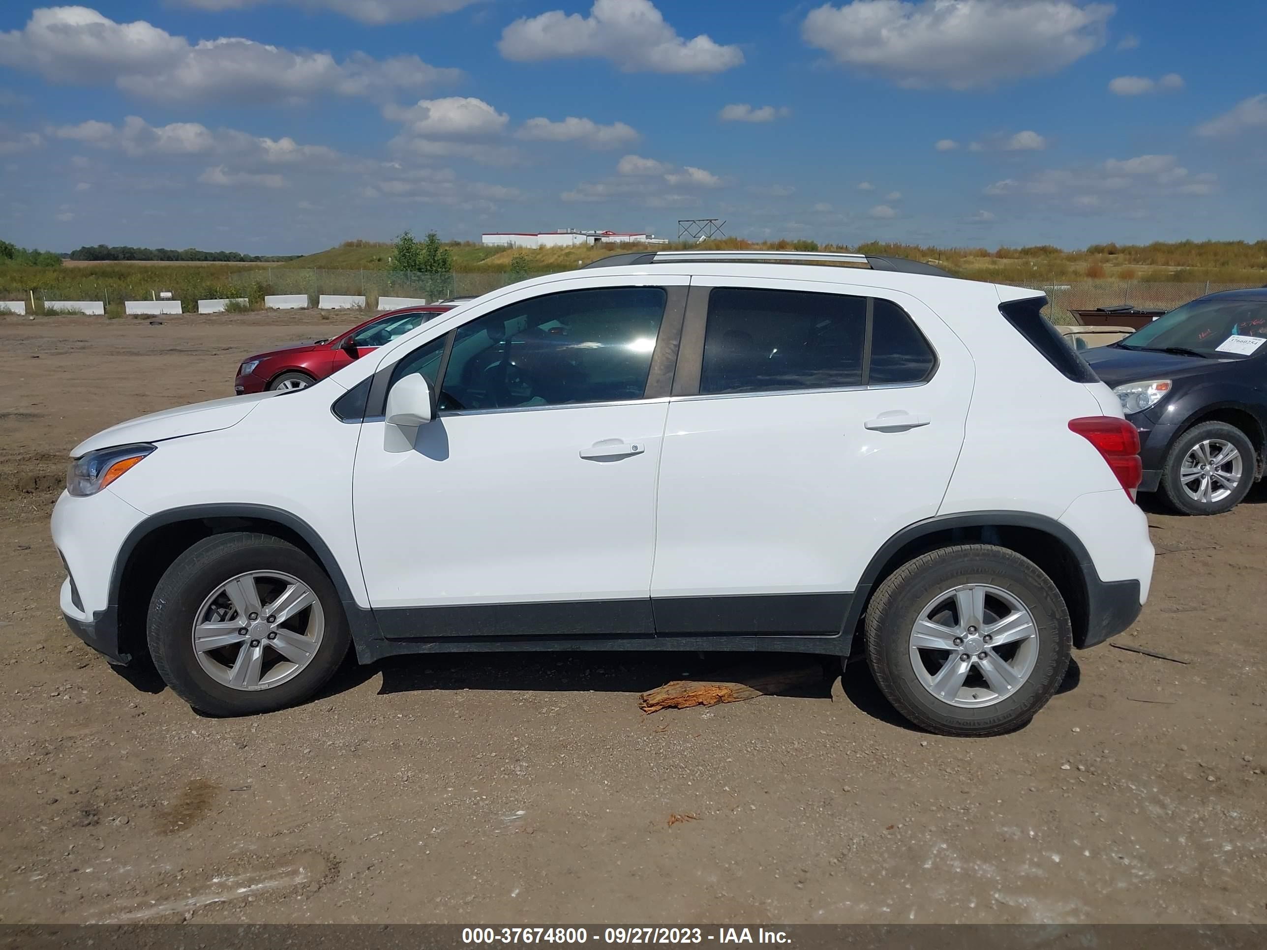 Photo 13 VIN: 3GNCJLSB6KL139895 - CHEVROLET TRAX 