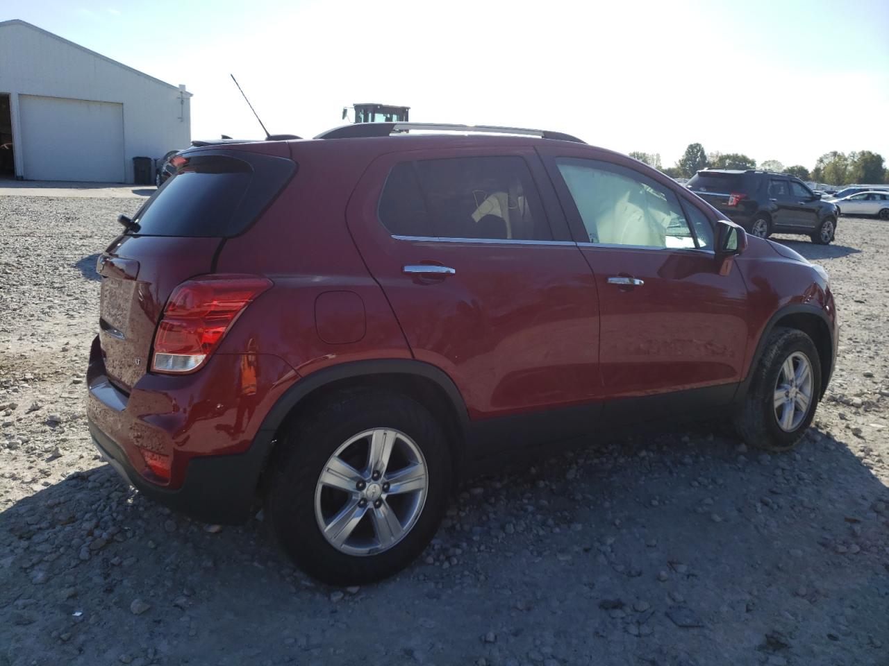 Photo 2 VIN: 3GNCJLSB6KL319118 - CHEVROLET TRAX 