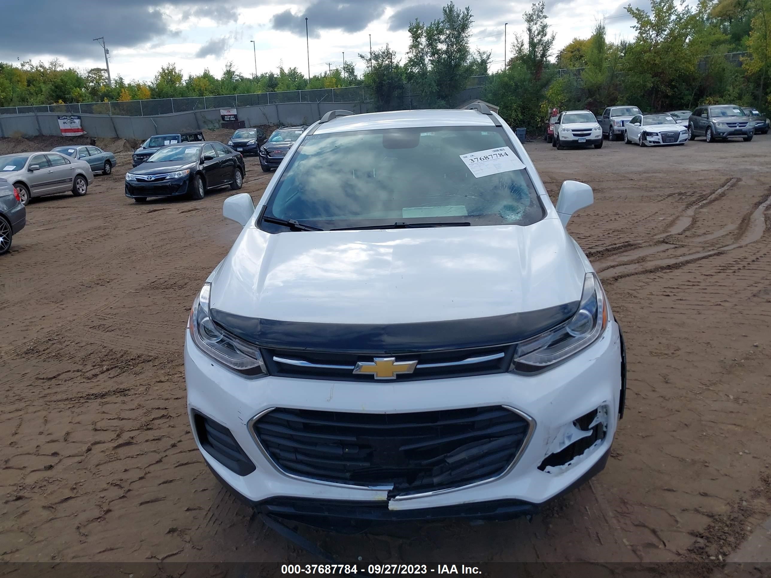 Photo 11 VIN: 3GNCJLSB6KL327994 - CHEVROLET TRAX 