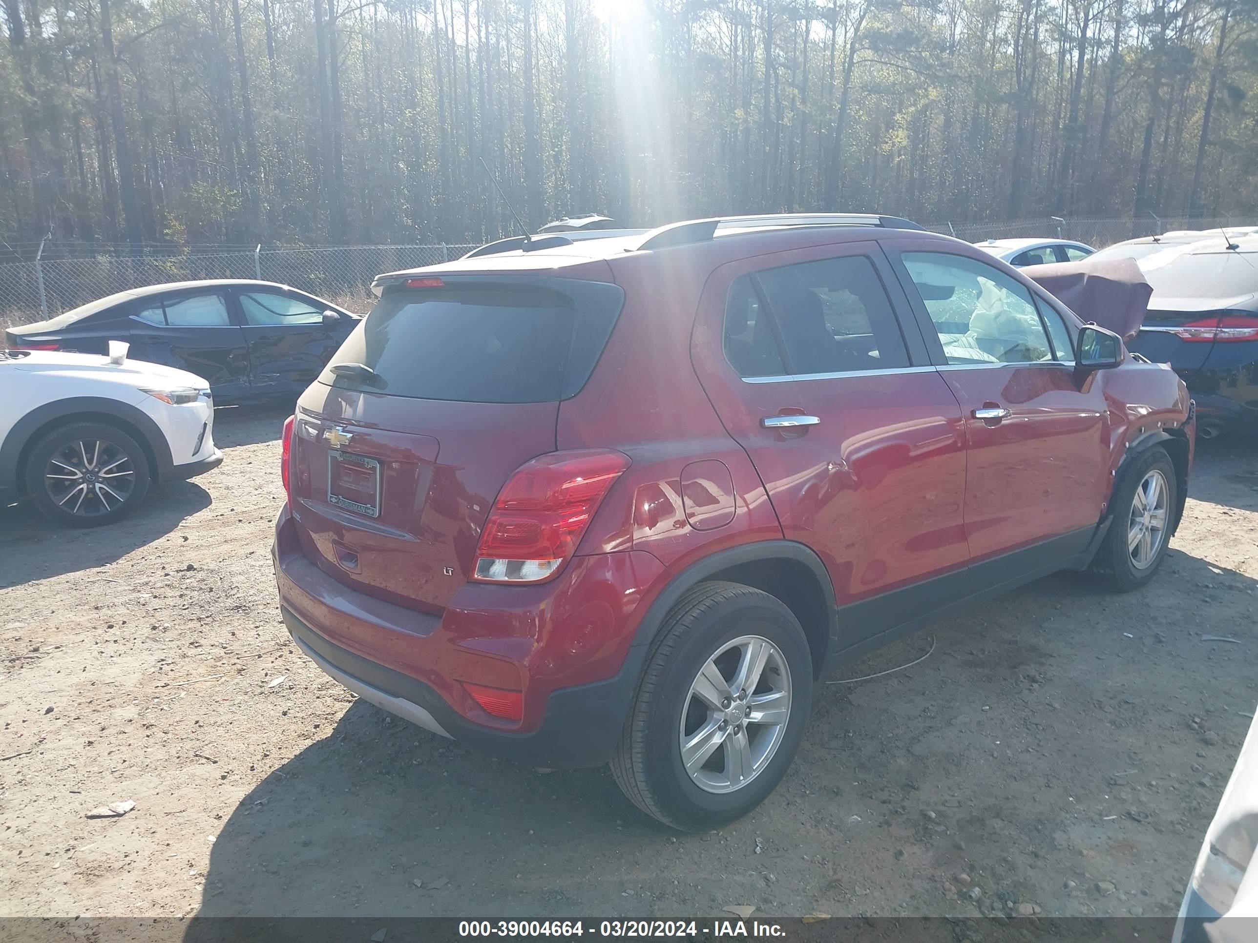 Photo 3 VIN: 3GNCJLSB6KL341975 - CHEVROLET TRAX 