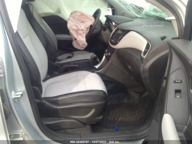 Photo 4 VIN: 3GNCJLSB6KL349543 - CHEVROLET TRAX 