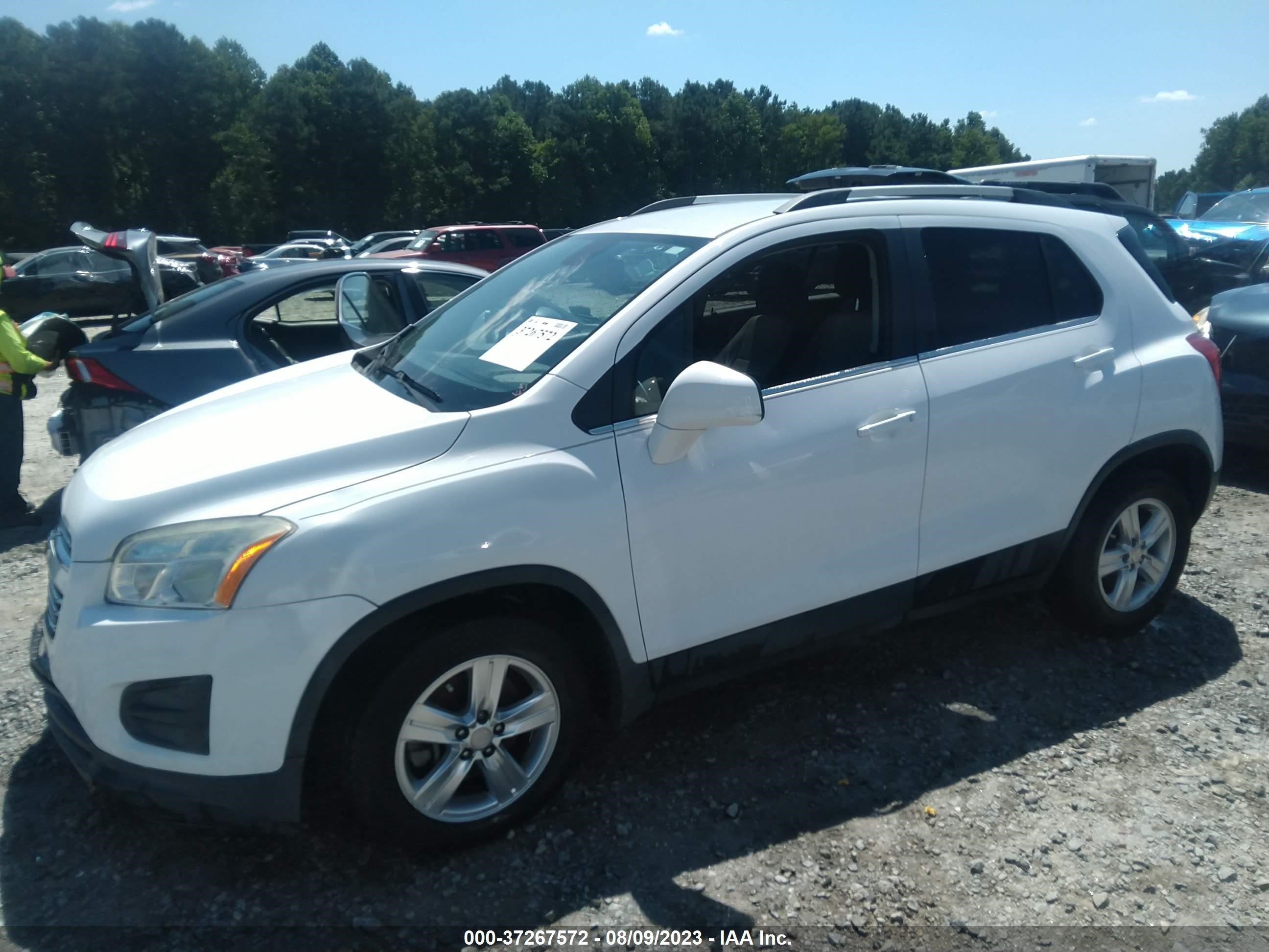 Photo 13 VIN: 3GNCJLSB7GL166577 - CHEVROLET TRAX 