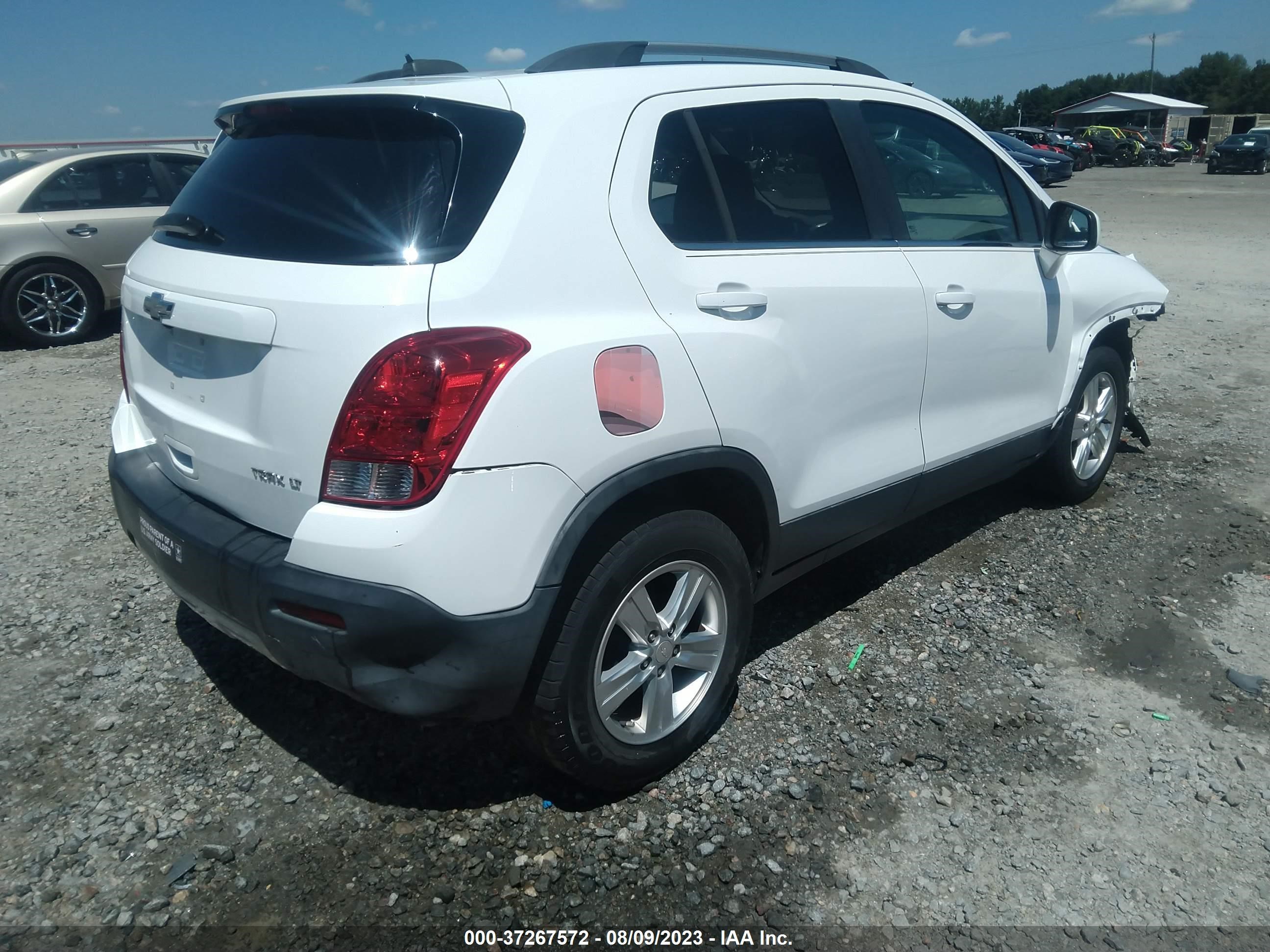 Photo 3 VIN: 3GNCJLSB7GL166577 - CHEVROLET TRAX 