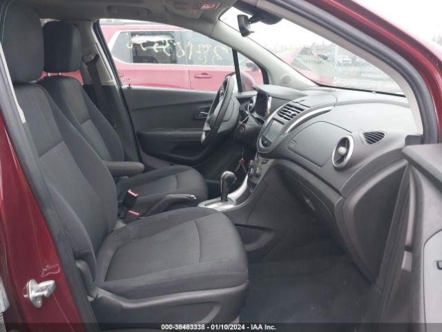 Photo 4 VIN: 3GNCJLSB7GL226325 - CHEVROLET TRAX 