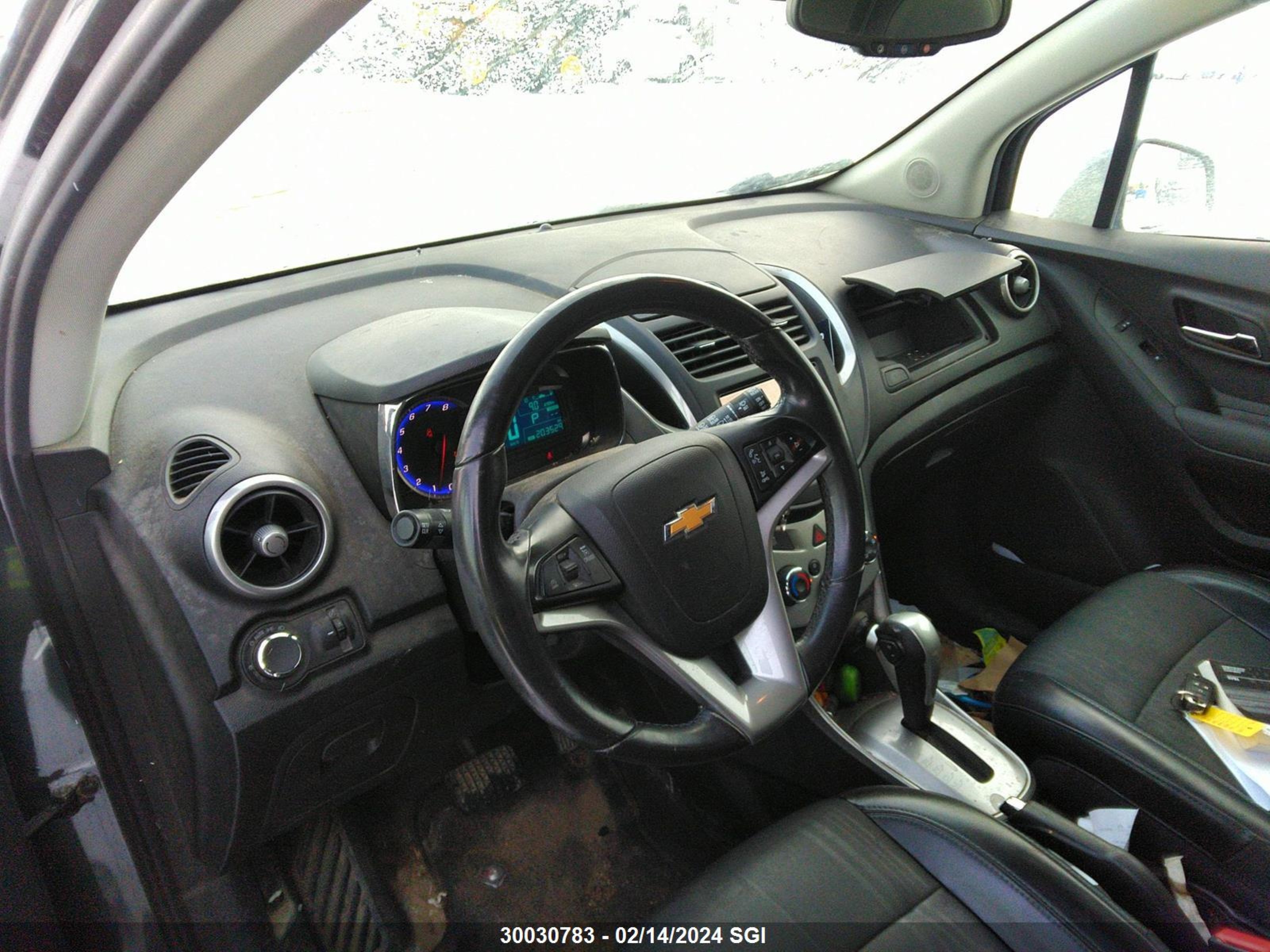 Photo 4 VIN: 3GNCJLSB7GL245957 - CHEVROLET TRAX 