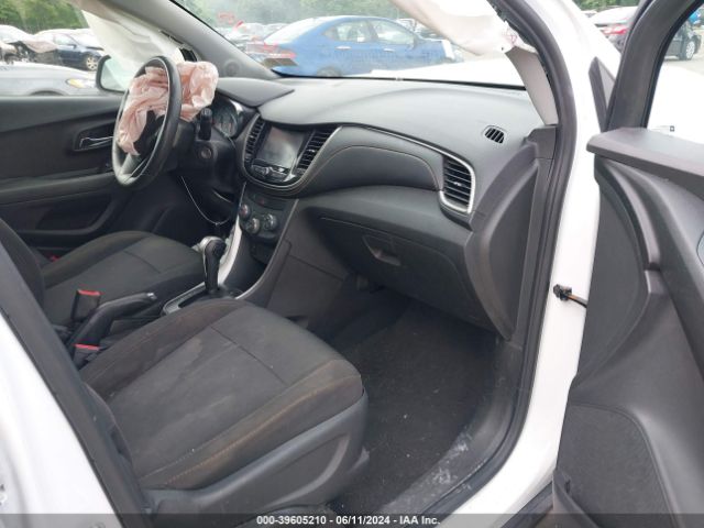 Photo 4 VIN: 3GNCJLSB7HL163695 - CHEVROLET TRAX 