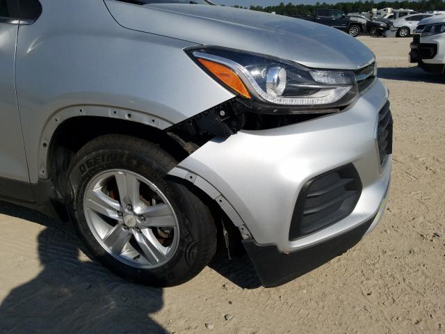 Photo 8 VIN: 3GNCJLSB7HL208702 - CHEVROLET TRAX 1LT 