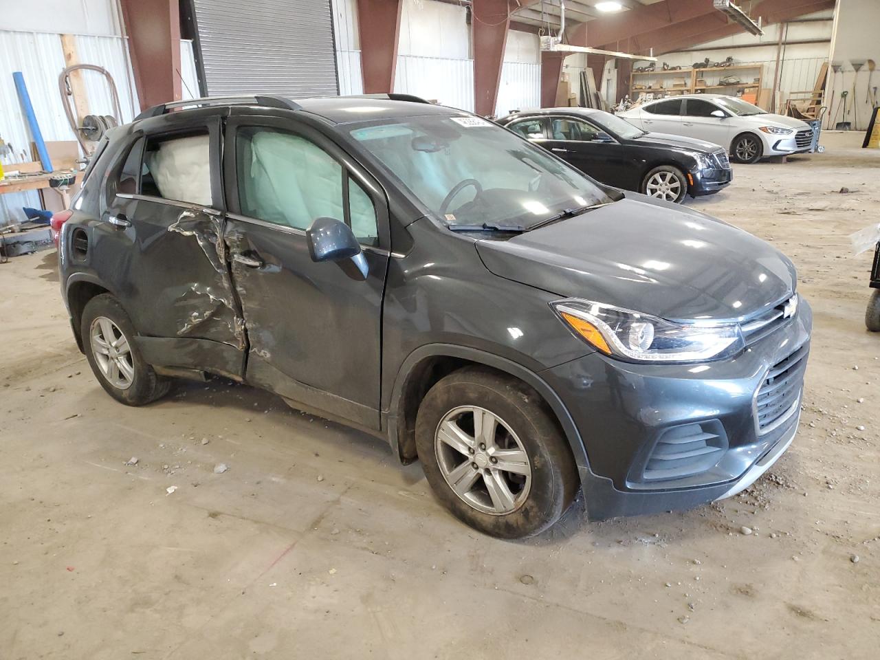 Photo 3 VIN: 3GNCJLSB7HL227461 - CHEVROLET TRAX 