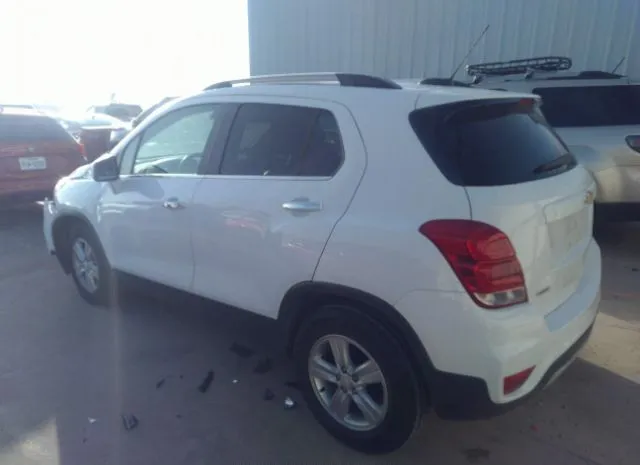 Photo 2 VIN: 3GNCJLSB7JL155957 - CHEVROLET TRAX 