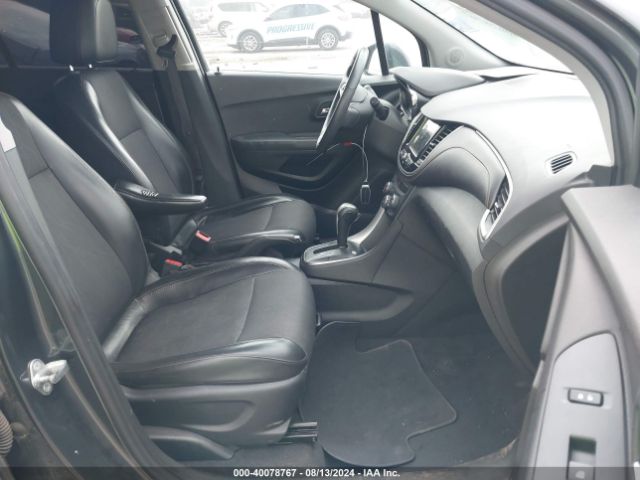 Photo 4 VIN: 3GNCJLSB7JL189302 - CHEVROLET TRAX 