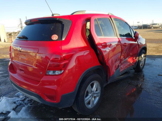 Photo 3 VIN: 3GNCJLSB7JL264502 - CHEVROLET TRAX 