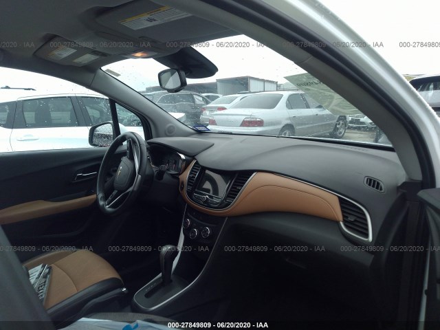 Photo 4 VIN: 3GNCJLSB7KL169083 - CHEVROLET TRAX 