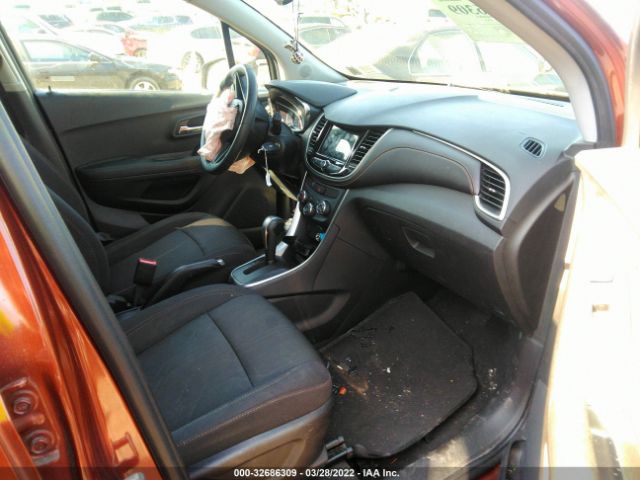 Photo 4 VIN: 3GNCJLSB7KL234692 - CHEVROLET TRAX 