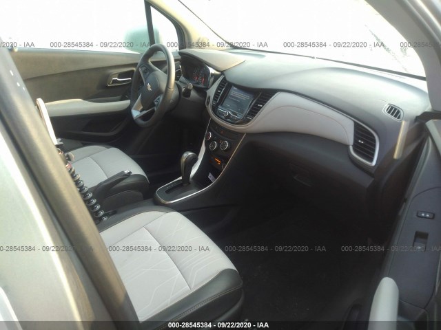 Photo 4 VIN: 3GNCJLSB7LL146632 - CHEVROLET TRAX 