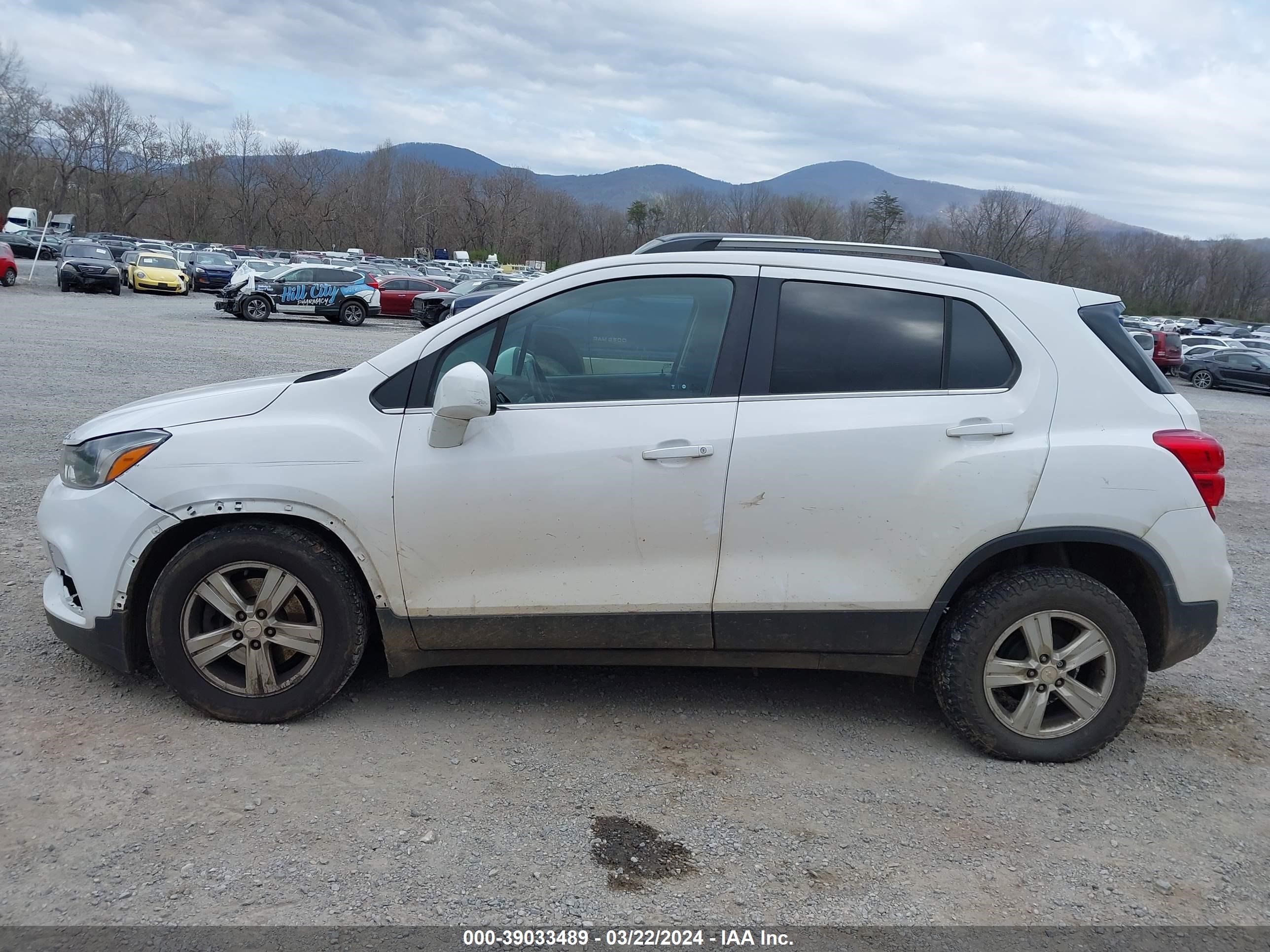 Photo 14 VIN: 3GNCJLSB7LL283019 - CHEVROLET TRAX 