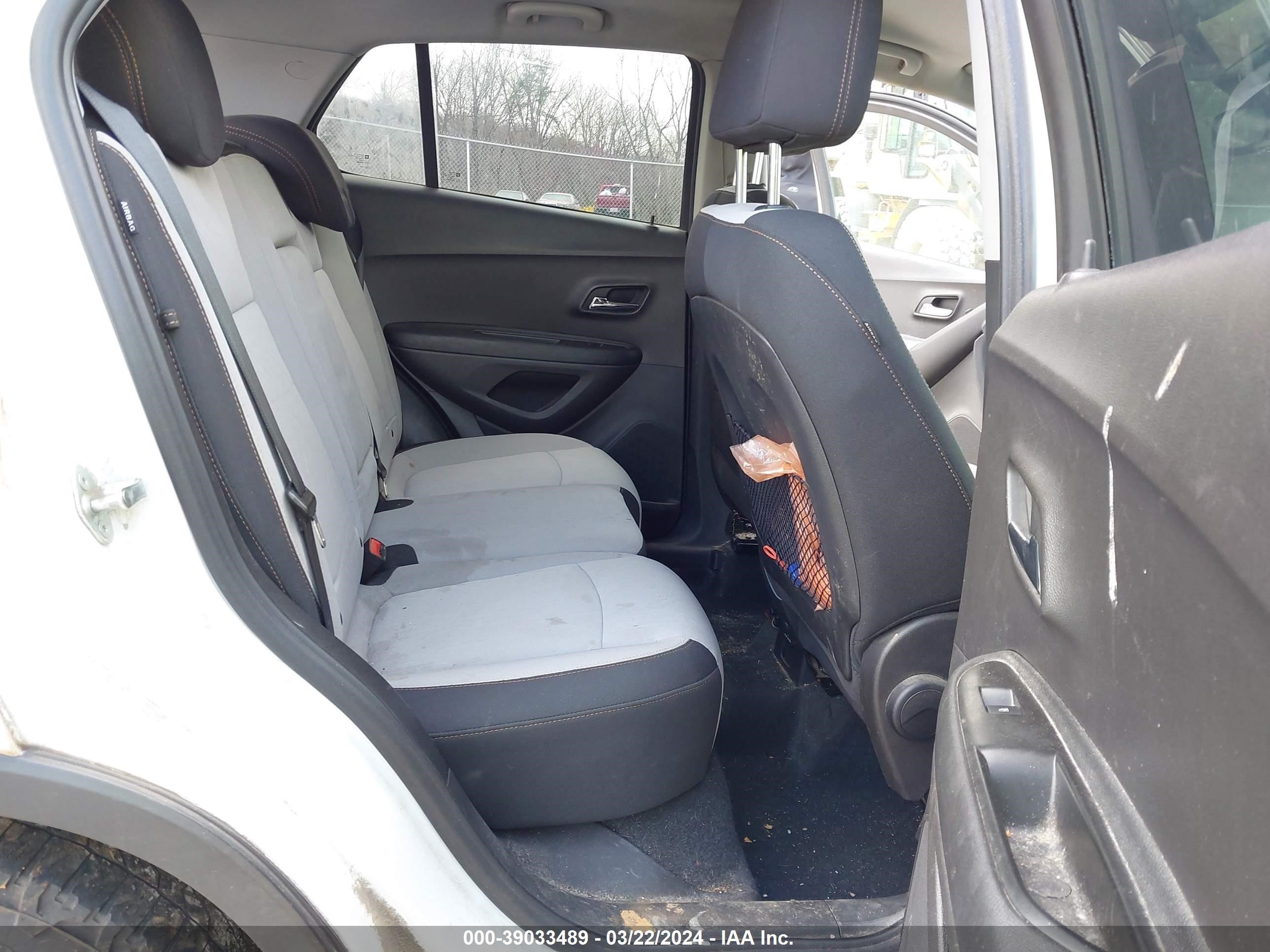 Photo 7 VIN: 3GNCJLSB7LL283019 - CHEVROLET TRAX 