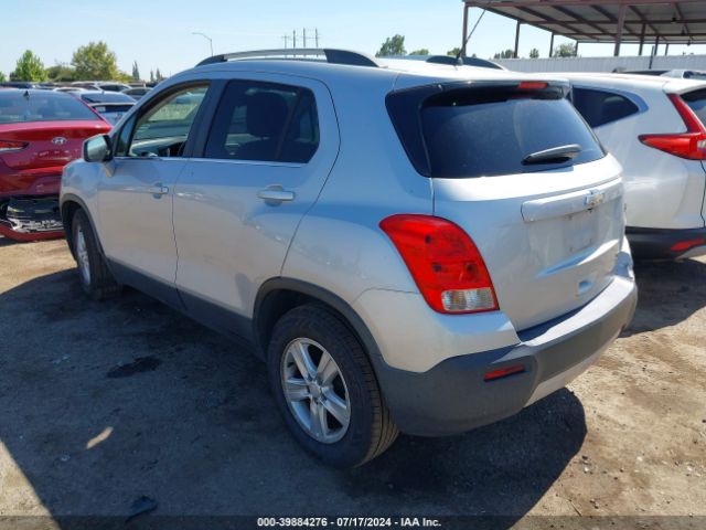 Photo 2 VIN: 3GNCJLSB8GL157225 - CHEVROLET TRAX 