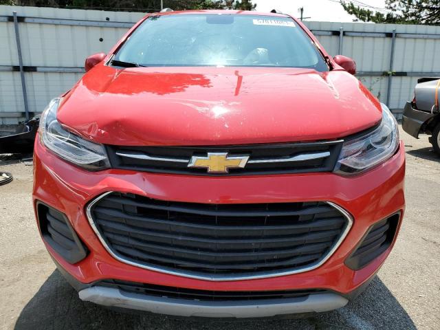 Photo 4 VIN: 3GNCJLSB8JL300035 - CHEVROLET TRAX 