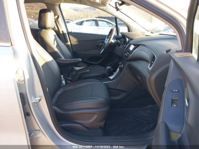 Photo 4 VIN: 3GNCJLSB8LL266391 - CHEVROLET TRAX 