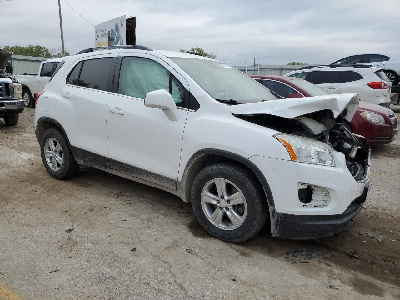 Photo 3 VIN: 3GNCJLSB9FL242492 - CHEVROLET TRAX 