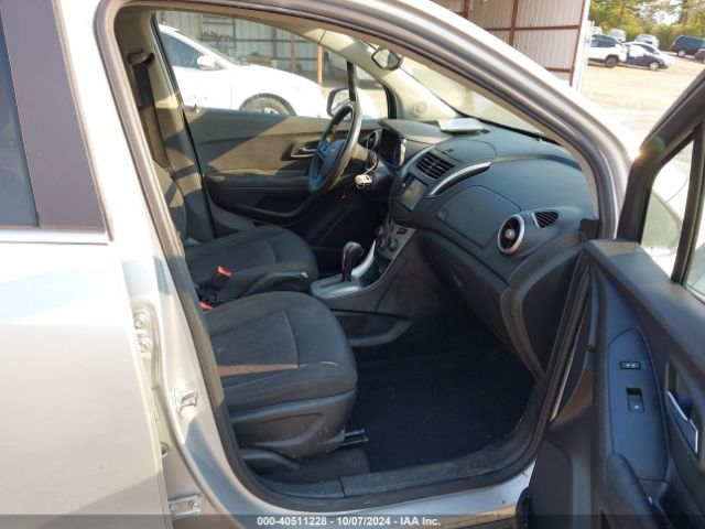 Photo 4 VIN: 3GNCJLSB9GL220512 - CHEVROLET TRAX 