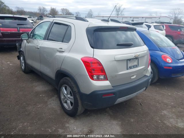 Photo 2 VIN: 3GNCJLSB9GL271010 - CHEVROLET TRAX 