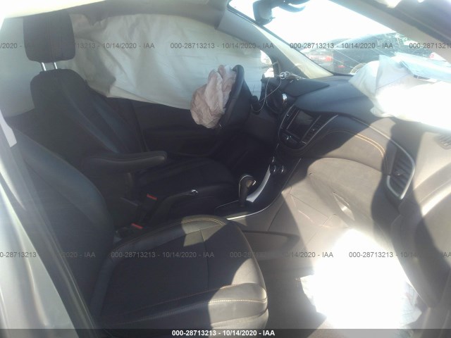 Photo 4 VIN: 3GNCJLSB9JL215155 - CHEVROLET TRAX 