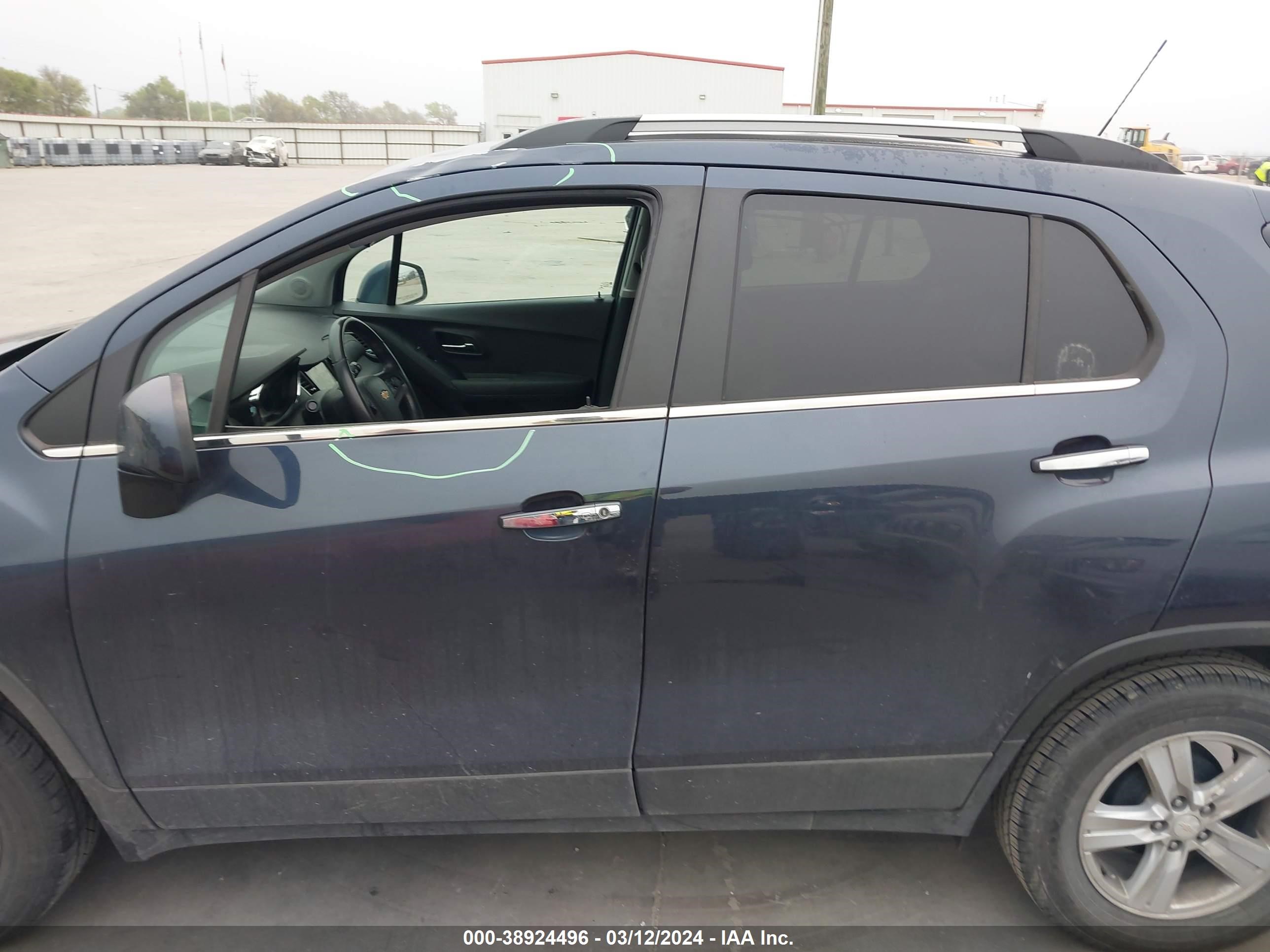 Photo 13 VIN: 3GNCJLSB9KL185057 - CHEVROLET TRAX 