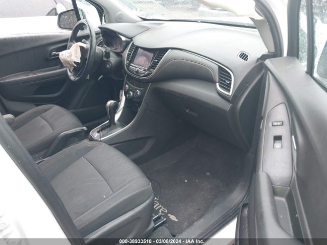 Photo 4 VIN: 3GNCJLSB9LL206958 - CHEVROLET TRAX 