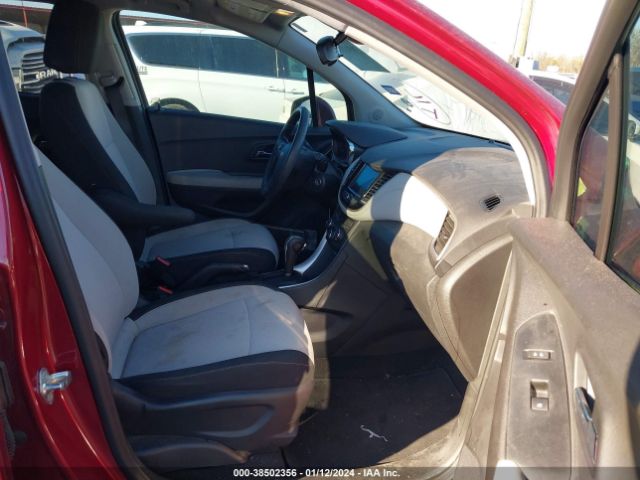 Photo 4 VIN: 3GNCJLSB9LL263841 - CHEVROLET TRAX 