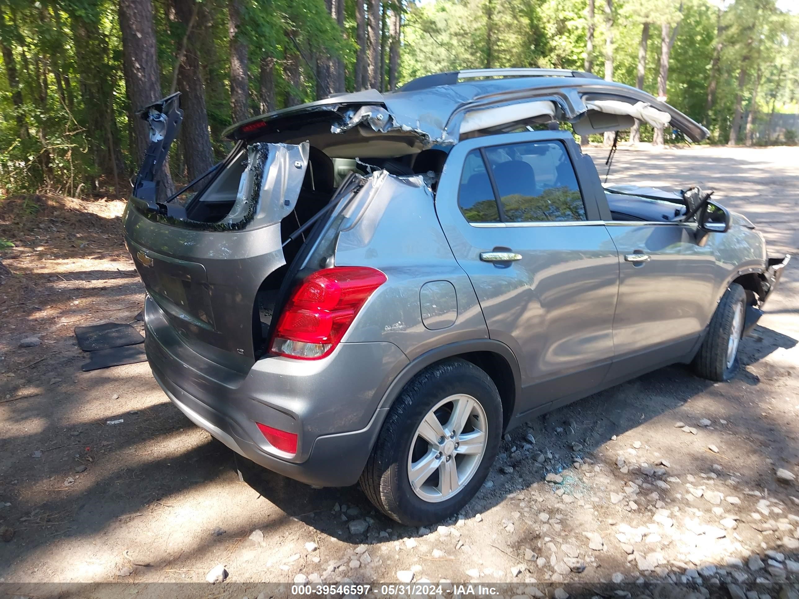 Photo 3 VIN: 3GNCJLSB9LL301164 - CHEVROLET TRAX 