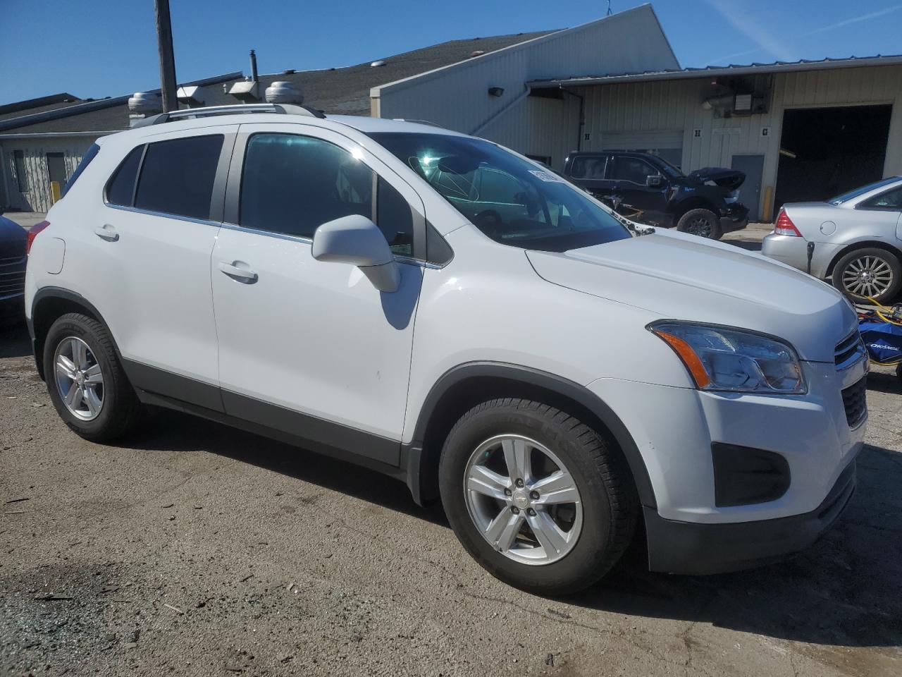 Photo 3 VIN: 3GNCJLSBXGL272313 - CHEVROLET TRAX 