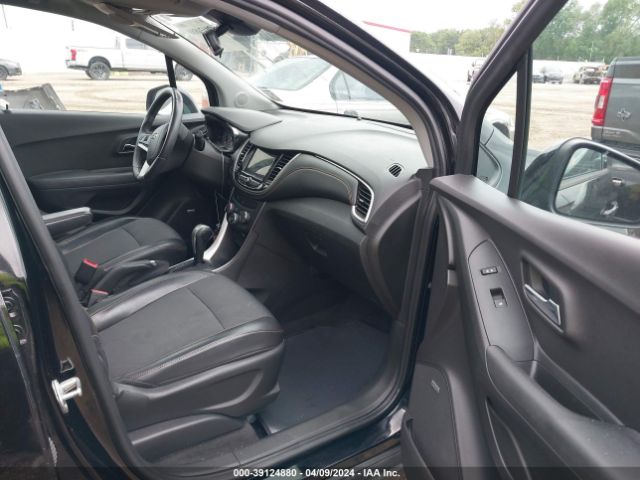 Photo 4 VIN: 3GNCJLSBXJL213009 - CHEVROLET TRAX 