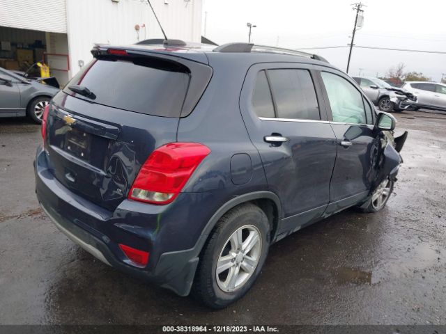 Photo 3 VIN: 3GNCJLSBXJL230151 - CHEVROLET TRAX 