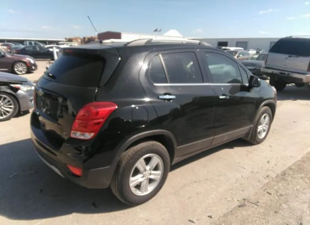 Photo 3 VIN: 3GNCJLSBXJL371849 - CHEVROLET TRAX 