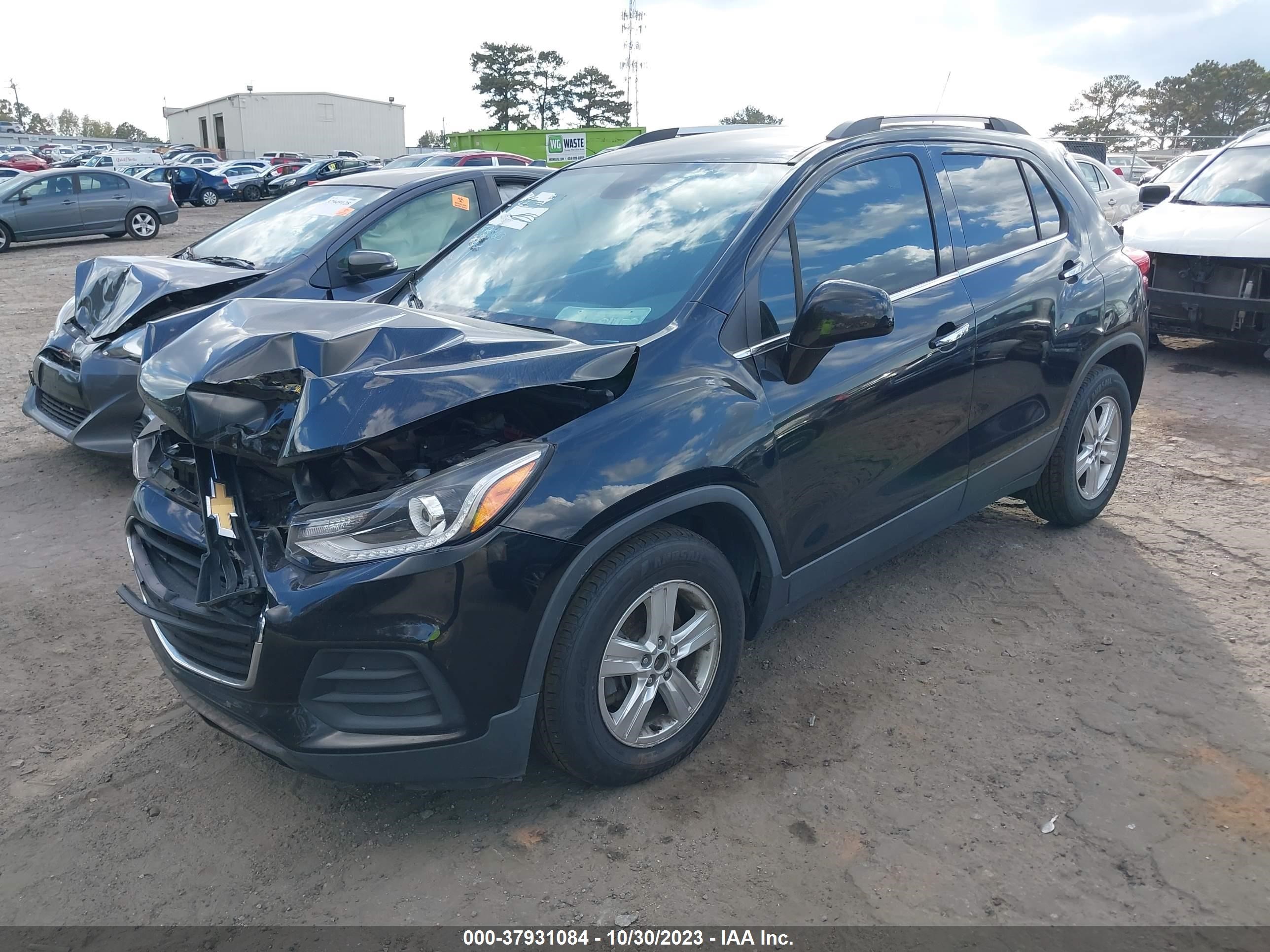 Photo 1 VIN: 3GNCJLSV8JL334945 - CHEVROLET TRAX 