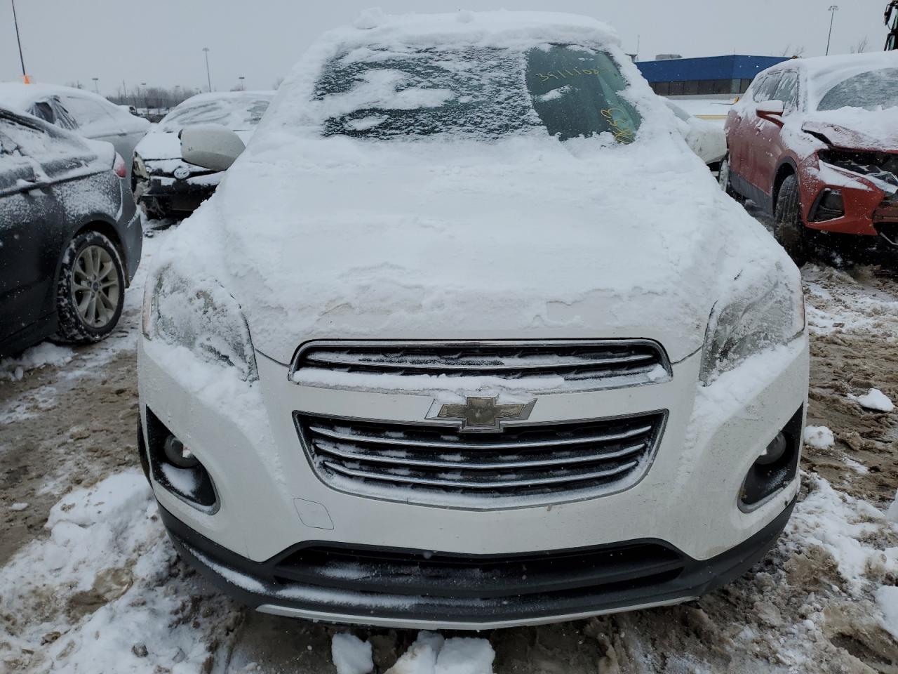 Photo 4 VIN: 3GNCJMSB0GL160853 - CHEVROLET TRAX 