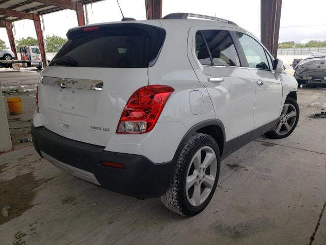 Photo 3 VIN: 3GNCJMSB7GL202189 - CHEVROLET TRAX LTZ 