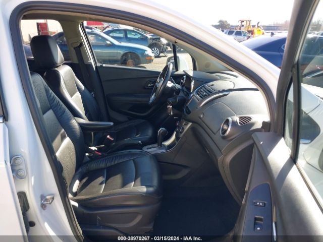 Photo 4 VIN: 3GNCJNSB0FL242344 - CHEVROLET TRAX 