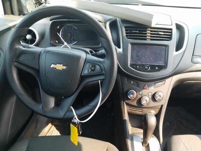 Photo 8 VIN: 3GNCJNSB0GL139880 - CHEVROLET TRAX LS 