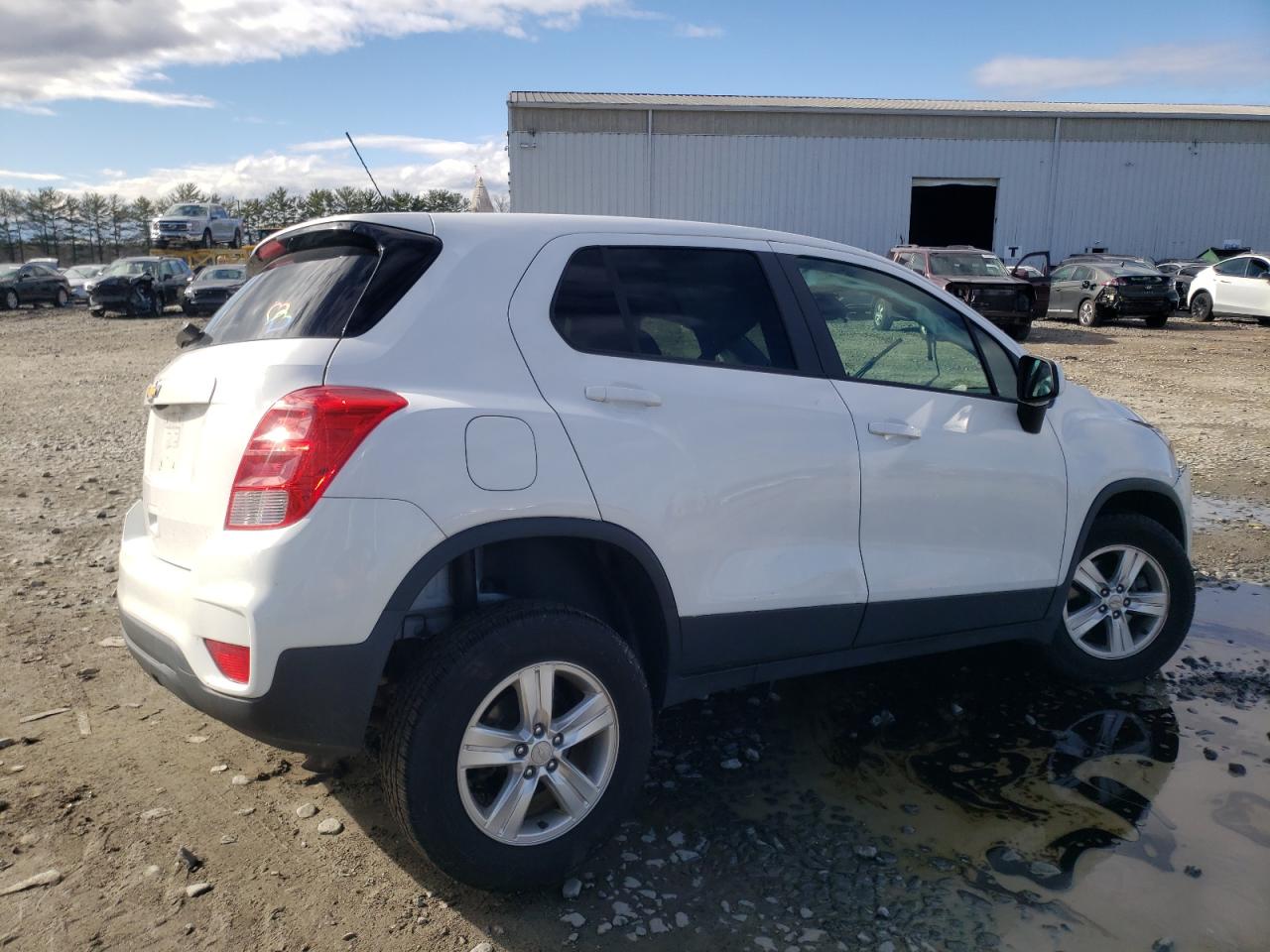 Photo 2 VIN: 3GNCJNSB1HL270172 - CHEVROLET TRAX 