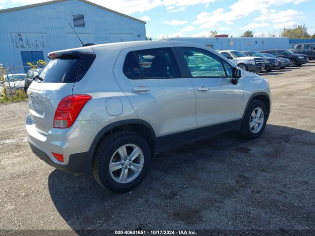 Photo 3 VIN: 3GNCJNSB1LL291497 - CHEVROLET TRAX 