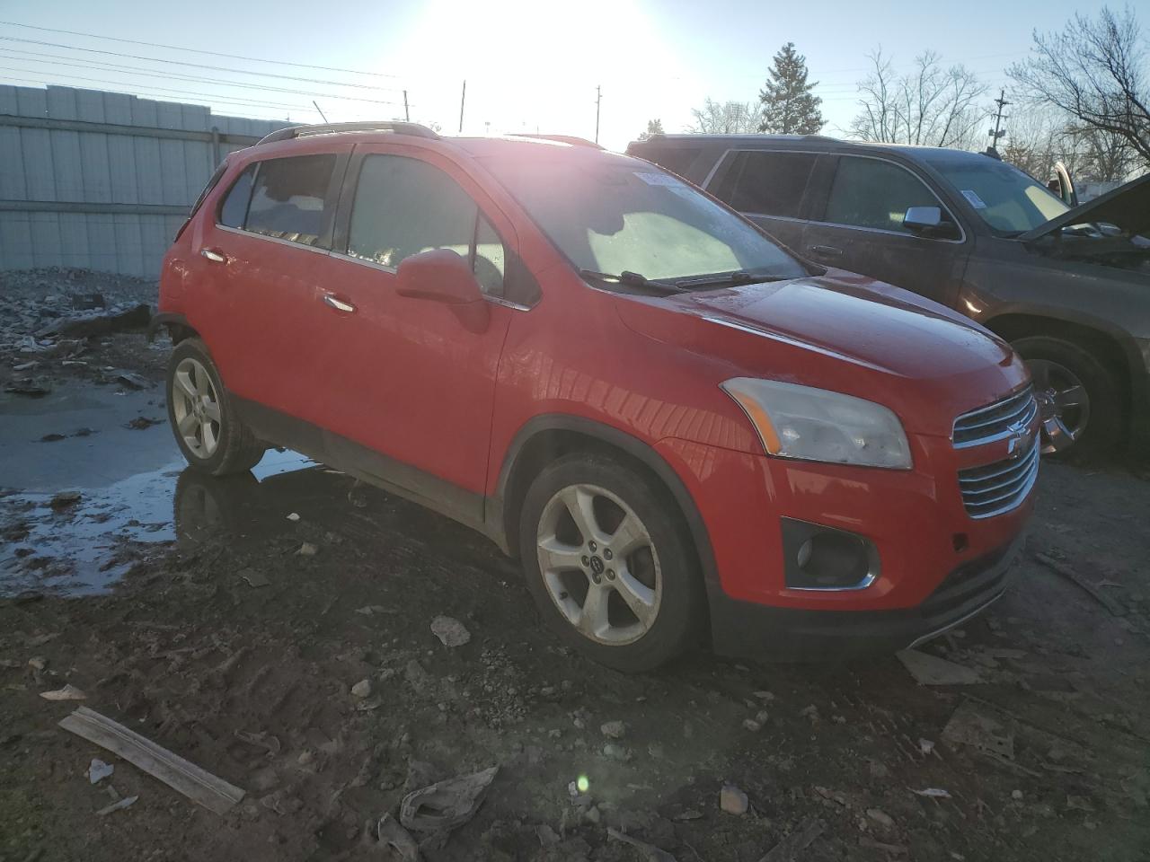 Photo 3 VIN: 3GNCJNSB2FL247089 - CHEVROLET TRAX 