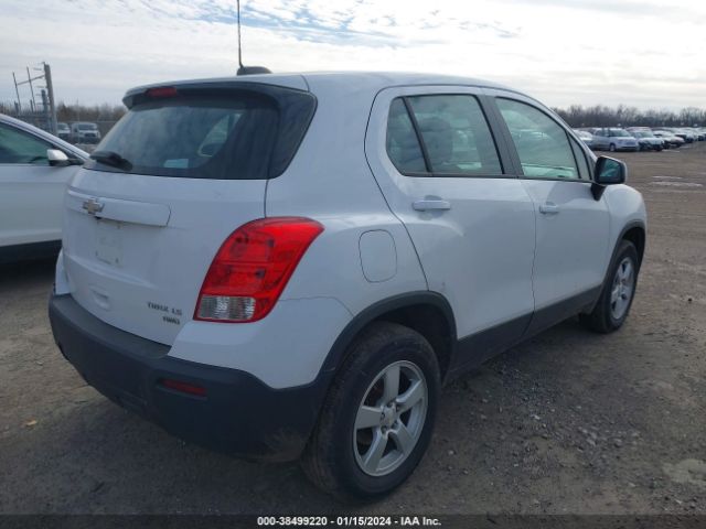 Photo 3 VIN: 3GNCJNSB2GL202834 - CHEVROLET TRAX 