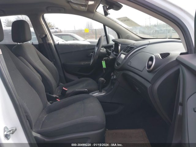 Photo 4 VIN: 3GNCJNSB2GL202834 - CHEVROLET TRAX 