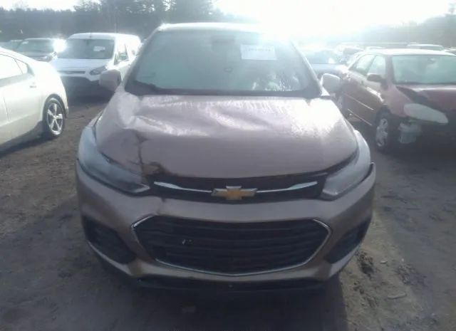 Photo 5 VIN: 3GNCJNSB2JL326173 - CHEVROLET TRAX 