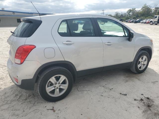 Photo 2 VIN: 3GNCJNSB2KL227483 - CHEVROLET TRAX LS 