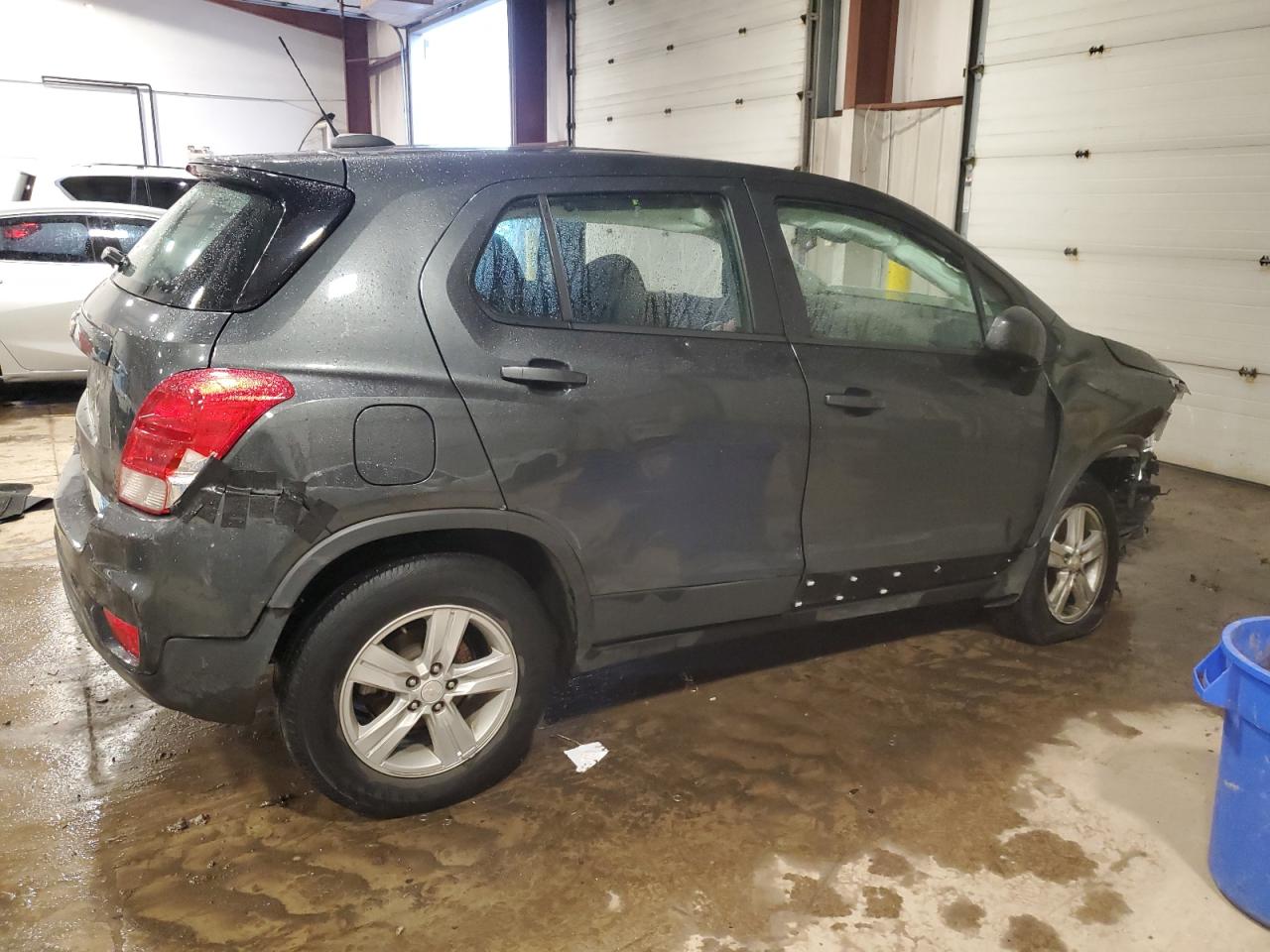 Photo 2 VIN: 3GNCJNSB2LL113470 - CHEVROLET TRAX 