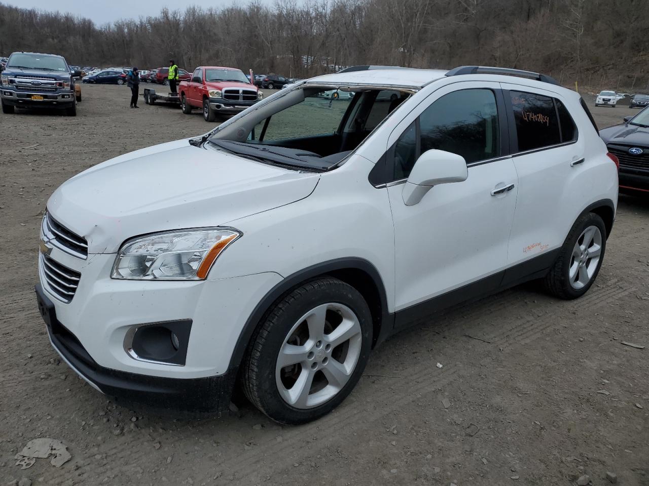 Photo 0 VIN: 3GNCJNSB3FL170832 - CHEVROLET TRAX 