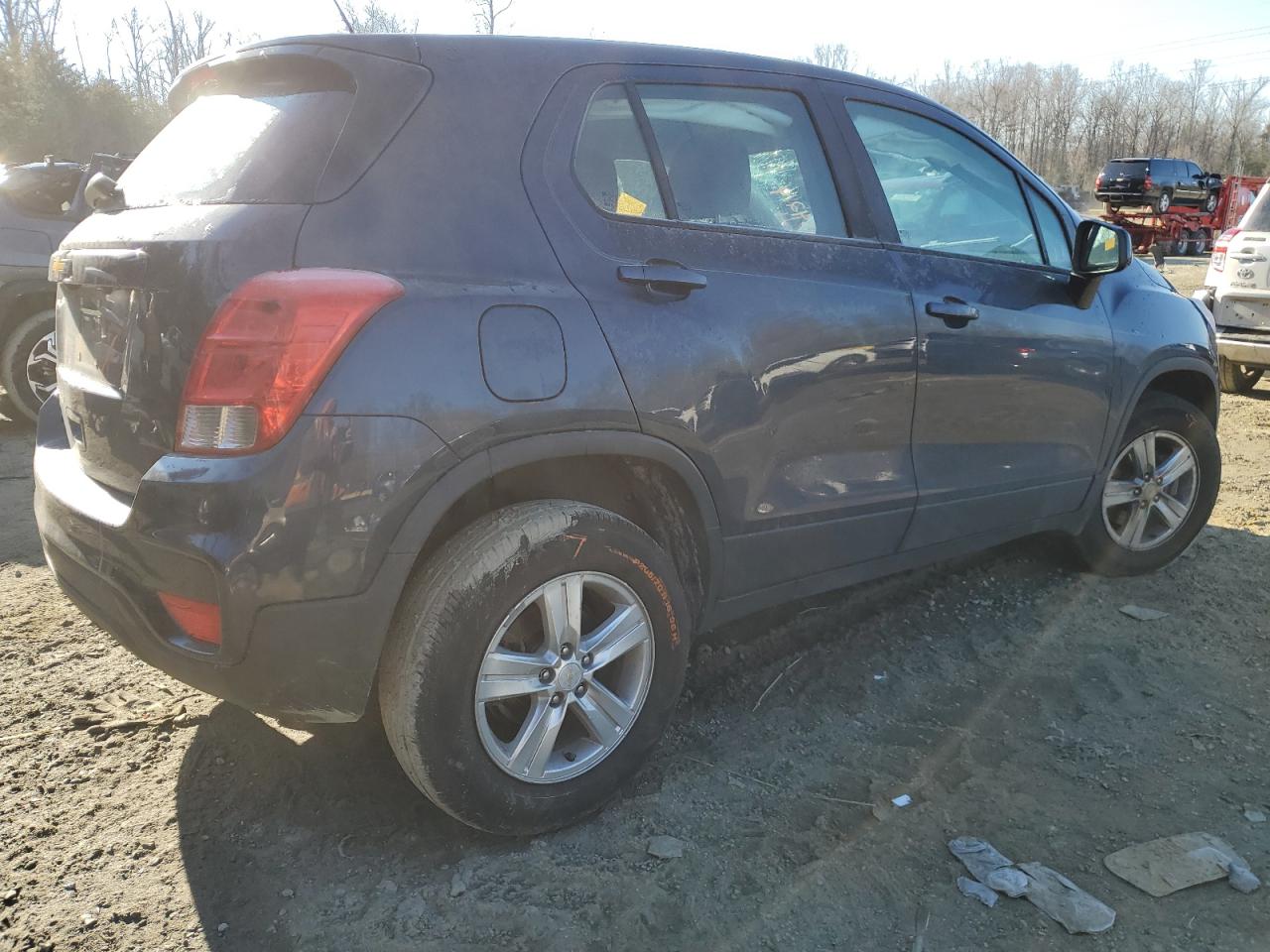 Photo 2 VIN: 3GNCJNSB3JL157524 - CHEVROLET TRAX 